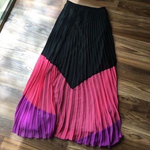 maxi Pleats( free with any purchase ;)